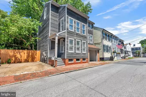 Exterior - 12 Union St, Annapolis, MD 21401 photo 2 of 13