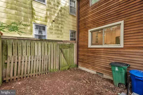 Exterior - 12 Union St, Annapolis, MD 21401 photo 8 of 13