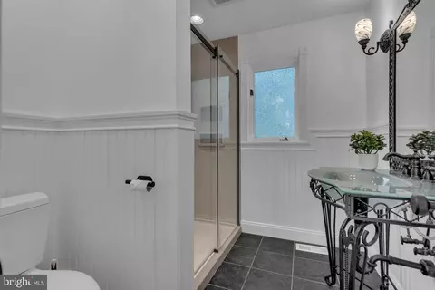 Bath - 12 Union St, Annapolis, MD 21401 photo 1 of 3