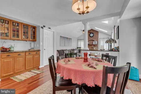 Dining - 1720 Jasper Ln, Crofton, MD 21114 photo 4 of 4