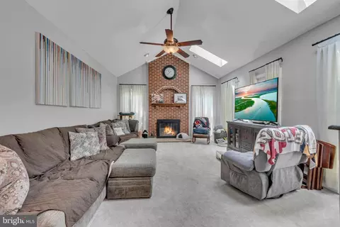 Entry Way - 1720 Jasper Ln, Crofton, MD 21114 photo 1 of 6