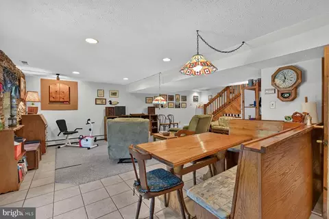 Dining - 1876 Potomac Rd, Pasadena, MD 21122 photo 2 of 2