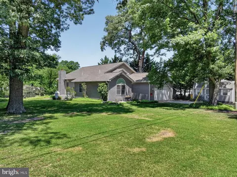 Exterior - 1876 Potomac Rd, Pasadena, MD 21122 photo 5 of 12