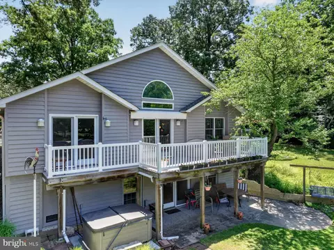 Exterior - 1876 Potomac Rd, Pasadena, MD 21122 photo 10 of 12