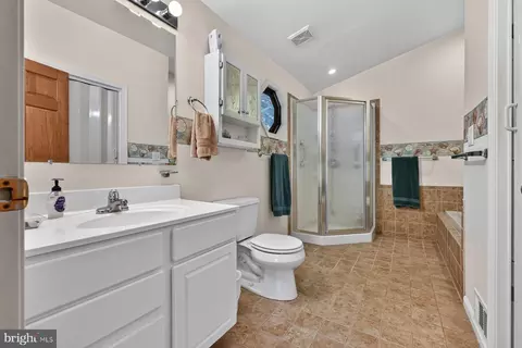 Bath - 1876 Potomac Rd, Pasadena, MD 21122 photo 1 of 5