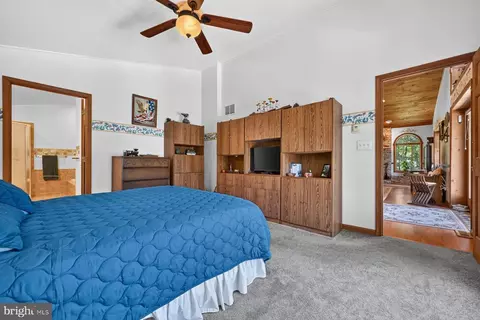 Bedroom - 1876 Potomac Rd, Pasadena, MD 21122 photo 3 of 5