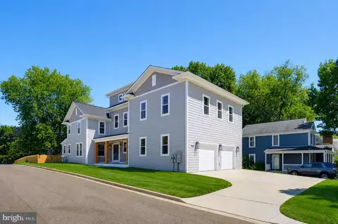 Exterior - 914 Van Buren St, Annapolis, MD 21403 photo 2 of 4