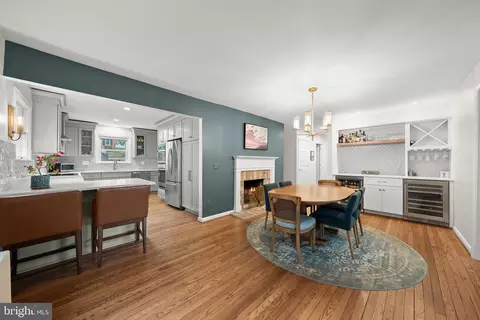 Dining - 844 Harbor View Ter, Annapolis, MD 21409 photo 3 of 4