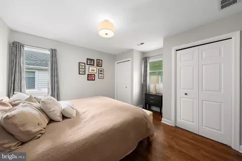 Bedroom - 844 Harbor View Ter, Annapolis, MD 21409 photo 4 of 4