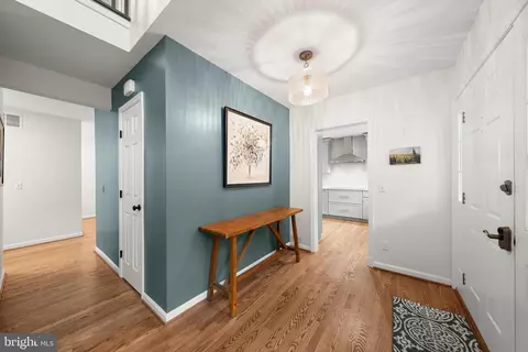 Entry Way - 844 Harbor View Ter, Annapolis, MD 21409 photo 3 of 5