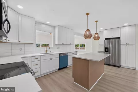 Kitchen - 117 Pinecrest Dr, Annapolis, MD 21403 photo 2 of 2