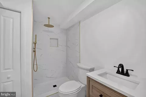 Bath - 117 Pinecrest Dr, Annapolis, MD 21403 photo 2 of 2