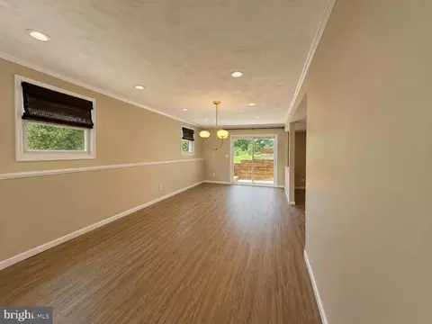 Living - 736 Hillmeade Rd, Edgewater, MD 21037 photo 1 of 3