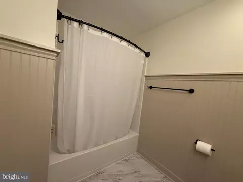 Bath - 736 Hillmeade Rd, Edgewater, MD 21037 photo 5 of 5