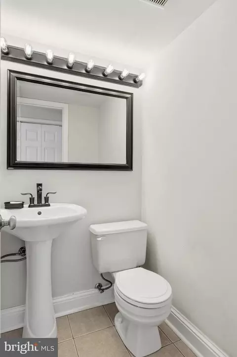 Bath - 393 Carronade Way, Arnold, MD 21012 photo 1 of 2
