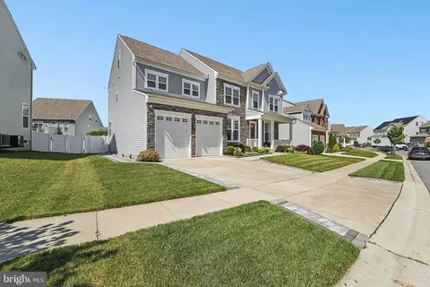 Exterior - 2849 Broad Wing Dr, Odenton, MD 21113 photo 2 of 10