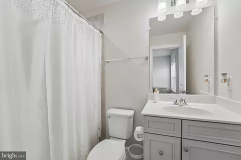 Bath - 2849 Broad Wing Dr, Odenton, MD 21113 photo 2 of 4