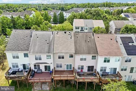 View/Area - 8204 Brooktree St, Laurel, MD 20724 photo 8 of 19