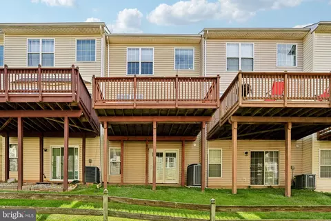 Exterior - 8204 Brooktree St, Laurel, MD 20724 photo 4 of 20
