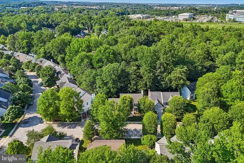 View/Area - 2996 Winding River Pl, Laurel, MD 20724 photo 7 of 15