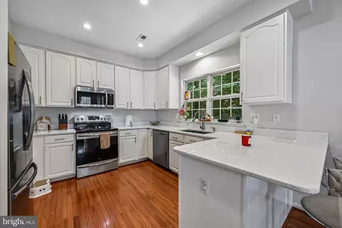 Kitchen - 2996 Winding River Pl, Laurel, MD 20724 photo 3 of 4