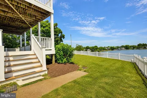 Exterior - 3956 Honeysuckle Dr, Edgewater, MD 21037 photo 8 of 8