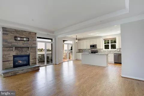 Living - 3956 Honeysuckle Dr, Edgewater, MD 21037 photo 1 of 5