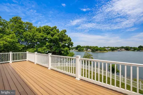 Exterior - 3956 Honeysuckle Dr, Edgewater, MD 21037 photo 5 of 8