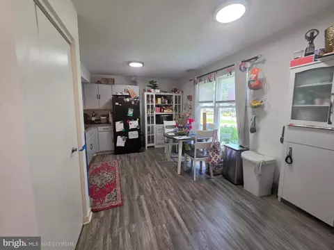 Entry Way - 1311 Avalon Blvd, Shady Side, MD 20764 photo 1 of 3
