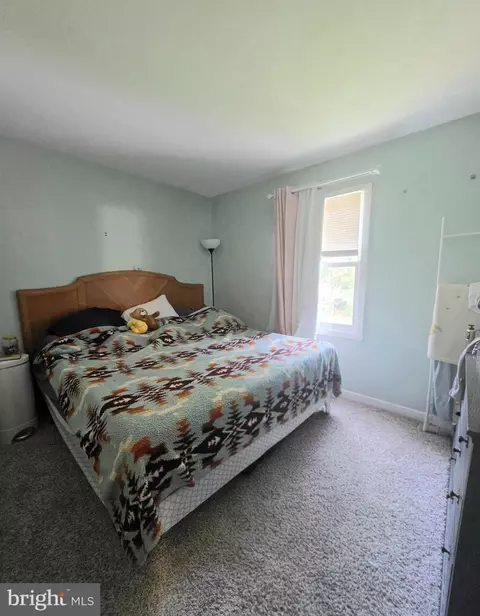 Bedroom - 1311 Avalon Blvd, Shady Side, MD 20764 photo 2 of 3