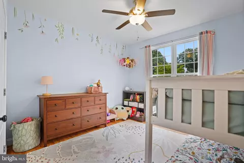 Bedroom - 7782 Shore Rd W, Pasadena, MD 21122 photo 7 of 7