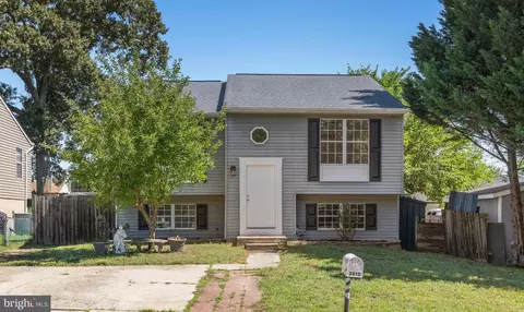 2416 230th St, Pasadena, MD 21122