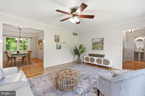 Living - 1294 Doubleday Dr, Arnold, MD 21012 photo 4 of 4