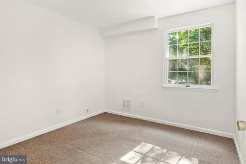 Bedroom - 1908 Dulaney Pl, Annapolis, MD 21409 photo 5 of 7