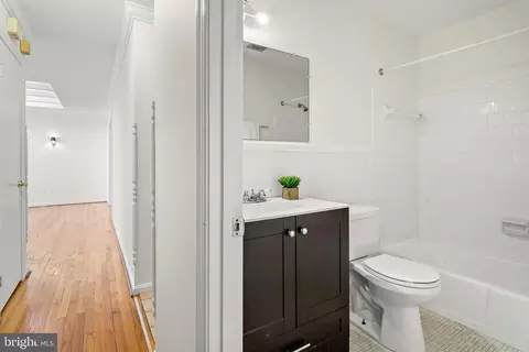Entry Way - 1908 Dulaney Pl, Annapolis, MD 21409 photo 1 of 2