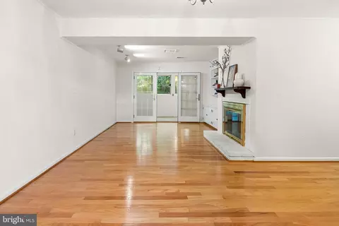 Living - 1908 Dulaney Pl, Annapolis, MD 21409 photo 10 of 11