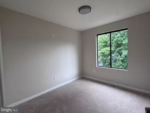 Bedroom - 1512 Winterberry Dr, Arnold, MD 21012 photo 3 of 3