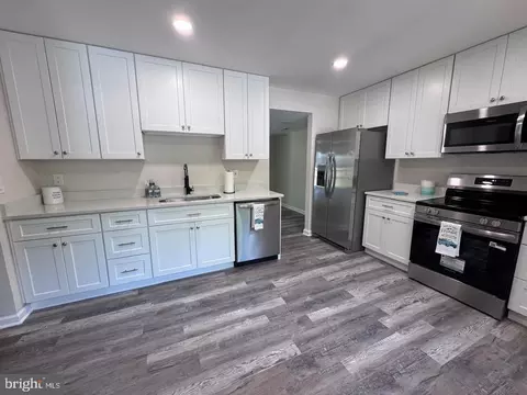 Kitchen - 1512 Winterberry Dr, Arnold, MD 21012 photo 3 of 3