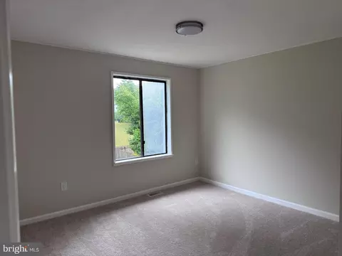 Bedroom - 1512 Winterberry Dr, Arnold, MD 21012 photo 2 of 3