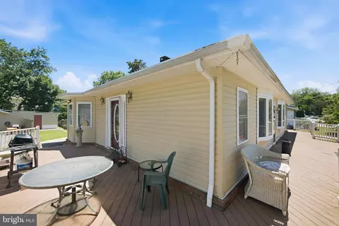 Exterior - 231 Carvel Rd, Pasadena, MD 21122 photo 2 of 9