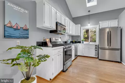 Kitchen - 509 Schley Rd, Annapolis, MD 21401 photo 2 of 3