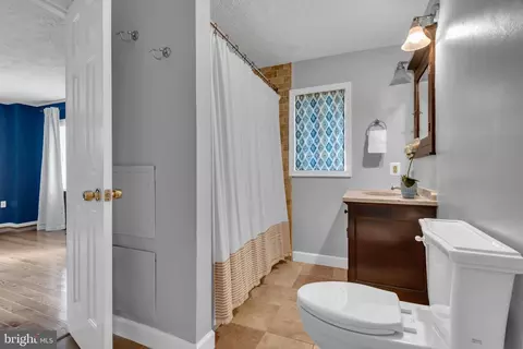 Bath - 509 Schley Rd, Annapolis, MD 21401 photo 3 of 4