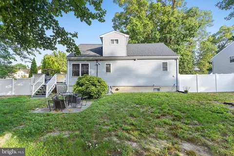 Exterior - 758 210th St, Pasadena, MD 21122 photo 6 of 10