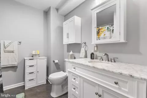 Bath - 758 210th St, Pasadena, MD 21122 photo 1 of 2