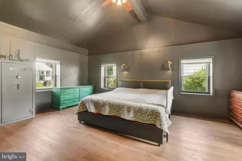 Bedroom - 335 Beach Ave, Pasadena, MD 21122 photo 2 of 3