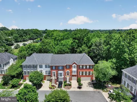 View/Area - 144 Riverton Pl, Edgewater, MD 21037 photo 4 of 11