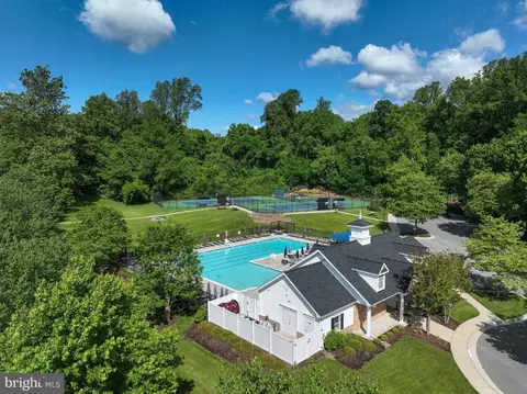 View/Area - 144 Riverton Pl, Edgewater, MD 21037 photo 8 of 11