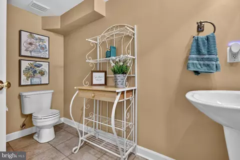 Bath - 144 Riverton Pl, Edgewater, MD 21037 photo 6 of 6