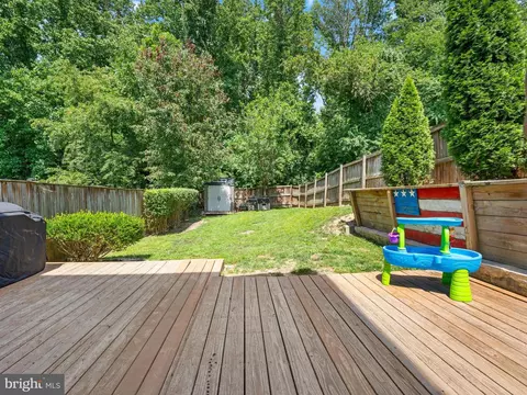 Exterior - 3634 Robin Air Ct, Pasadena, MD 21122 photo 2 of 7