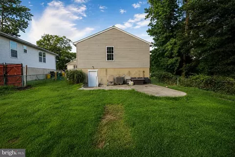 Exterior - 7708 Shirley Ave, Pasadena, MD 21122 photo 3 of 5